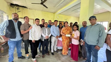 युनाइटेड क्लवद्वारा विपदमा परेका चार परिवारलाई आर्थिक सहयोग 